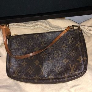 Louis Vuitton Pochette